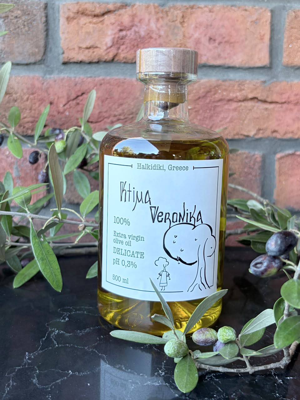 Бутылка оливкового масла Ktima Veronika